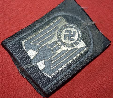 WW2 German Nazi NSDAP eagle cloth patch with Swastika