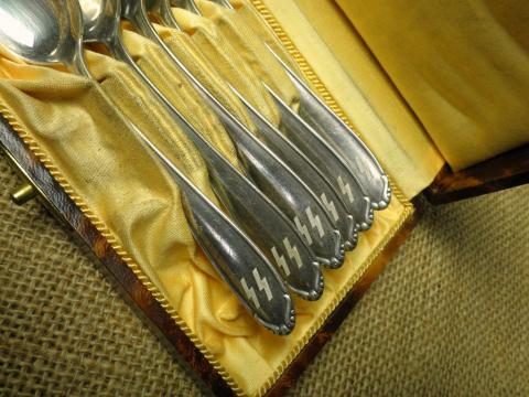 WW2 German Nazi WAFFEN SS set silverware flatware original spoons case 