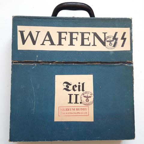 Ww2 German Nazi Waffen SS Himmler Prag School set of records in case - gramophones with many ss stamps