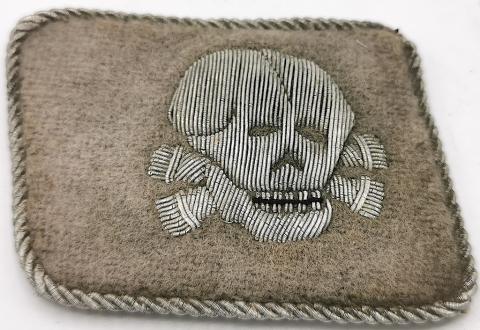 WW2 German Nazi Waffen SS Totenkopf Officer collar tab concentration camp guard original holocaust ss-tv