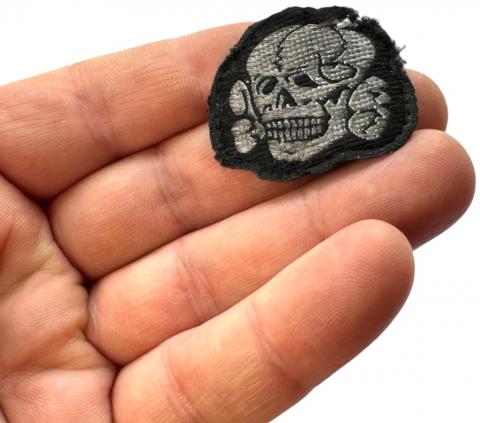 WW2 German Nazi Waffen SS totenkopf skull cloth cap insignia