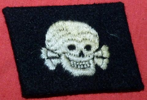WW2 german Nazi Waffen SS Totenkopf skull nco collar tab unissued