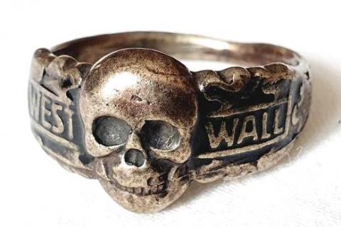 WW2 German Nazi Waffen SS Totenkopf skull west wall campaign ring