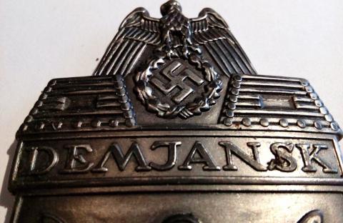 WW2 German Nazi Wehrmacht Waffen SS Demjanskschild 1942 CAMPAIGN SHIELDS award badge