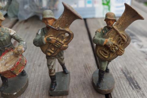 WW2 germany War Toys 1930s lot of 4 parade wehrmacht musiciens soldier toy German Nazi Elastolin Hausser Tippco