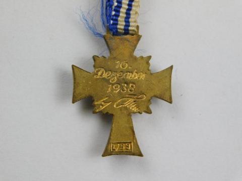 RARE MINIATURE MOTHER CROSS IN GOLD marked L/58 medal award Third Reich