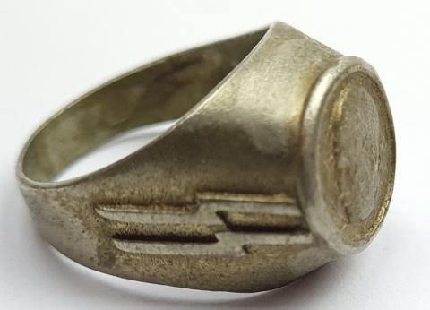 WAFFEN SS personal belongings attic found ss runes Adolf Hitler silver ring original soldier totenkopf