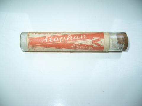 WW2 German Nazi Holocaust Forced Labor ATOPHAN BERLIN factory scealed drug FIRST KIT DRUGS