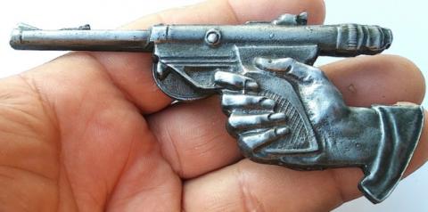 POST WW2 P38 MAUSER GERMAN NAZI THIRD REICH GUN MASSIVE METAL PIN