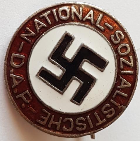 WW2 GERMAN NAZI NSDAP ADOLF HITLER NAZI PARTY MEMBERSHIP PIN UNMARKED