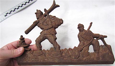 WW2 GERMAN III REICH UNIQUE LARGE METAL 2 WIKING WAFFEN SS SOLDIERS IN MOUTAIN TRENCH ART