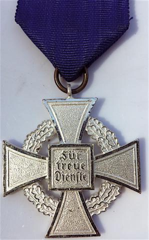 WW2 GERMAN NAZI 25 YEARS OF FAITHFUL SERVICES IN THE ARMY SILVER GRADE MEDAL AWARD WH