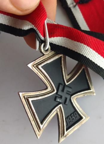 WW2 GERMAN NAZI AMAZING EXACT REPLIKA OF THE HOLY GRAIL KNIGHT CROSS OF THE IRON CROSS MEDAL AWARD GIVEN TO HIGHER RANKS