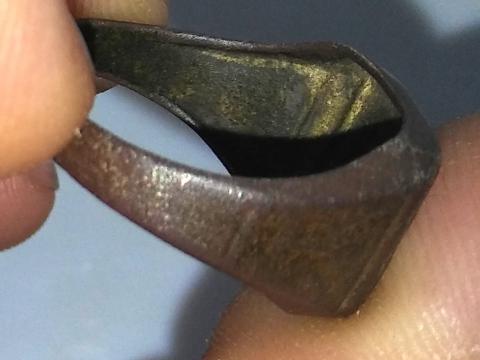 WW2 GERMAN NAZI AMAZING HISTORICAL WAFFEN SS TOTENKOPF RING WESTWALL - WESTFRONT - FOUND IN A BUNKER IN NORMANDIEWW2 GERMAN NAZI AMAZING HISTORICAL WAFFEN SS TOTENKOPF RING WESTWALL - WESTFRONT - FOUND IN A BUNKER IN NORMANDIE