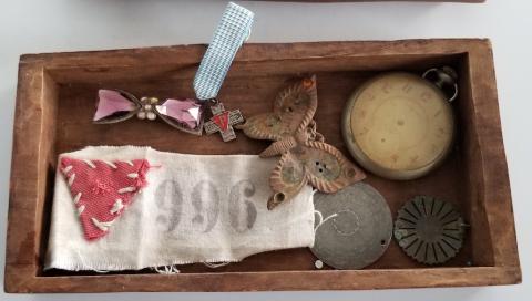 WW2 GERMAN NAZI AMAZING UNIQUE SET OF HOLOCAUST CONCENTRATION CAMP SURVIVOR PERSONAL BELONGINGS AFTER LIBERATION INCLUDING THE JACKET PATCH ID