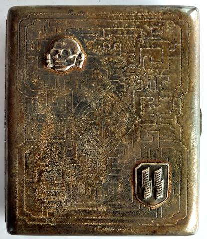 WW2 GERMAN NAZI AMAZING WAFFEN SS TOTENKOPF DIVISION RELIC FOUND CIGARETTE CASE WITH SS SKULL AND SS RUNES