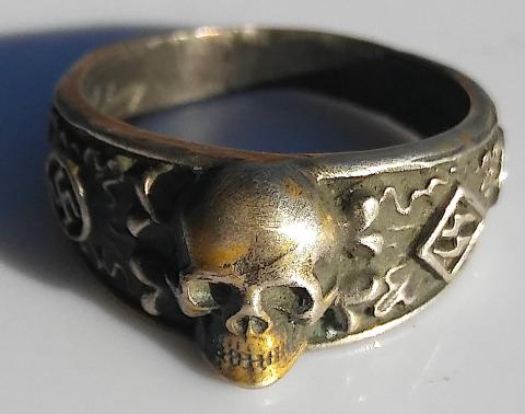 WW2 GERMAN NAZI AMAZING WAFFEN SS TOTENKOPF SKULL RING WITH SS RUNES MARKED