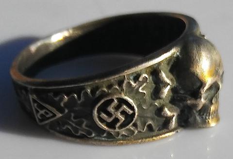 WW2 GERMAN NAZI AMAZING WAFFEN SS TOTENKOPF SKULL RING WITH SS RUNES MARKED