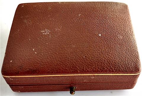 WW2 GERMAN NAZI CASED IRON CROSS 1ST CLASS MEDAL AWARD MADE - MARKED BY 1 WW2 GERMAN NAZI CASED IRON CROSS 1ST CLASS MEDAL AWARD MADE - MARKED BY 1