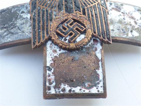 WW2 GERMAN NAZI EXTREMELY RARE SOCIAL WELFARE ORGANIZATION MERIT CROSS RELIC FOUND MEDAL AWARD 2nd. Class, pin back, in gilded bronze and enamels