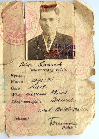 WW2 GERMAN NAZI HOLOCAUST CONCENTRATION CAMP AUSCHWITZ BIRKENAU ORIGINAL SURVIVOR CASED MEDAL + PHOTO ID