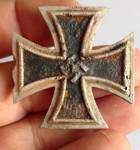 WW2 GERMAN NAZI IRON CROSS FIRST CLASS MEDAL AWARD WITHOUT PRONG RELIC BUT GOOD CONDITION