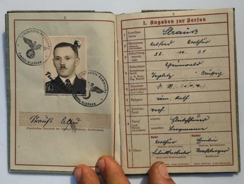 WW2 GERMAN NAZI KRIEGSMARINE ORIGINAL WEHRPASS WITH PHOTO WH