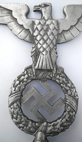 WW2 GERMAN NAZI LARGE NSKK SA (PRE WAFFEN SS) POLE TOP OF FLAG WITH SWASTIKA AND EAGLE OF THE THIRD REICH WW2 GERMAN NAZI LARGE NSKK SA (PRE WAFFEN SS) POLE TOP OF FLAG WITH SWASTIKA AND EAGLE OF THE THIRD REICH