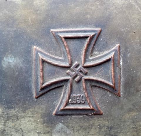 WW2 GERMAN NAZI LARGE SILVERPLATE WITH IRON CROSS WAFFEN SS FOUND IN BARAK CONCENTRATION CAMP AUSCHWITZ BIRKENAU KZ KL