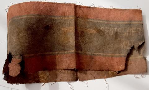 WW2 GERMAN NAZI LATE WAR COMBAT DAMAGED, TUNIC REMOVED, VET SOUVENIR, NAZI ARMBAND