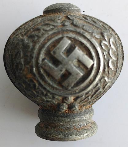 WW2 GERMAN NAZI LUFTWAFFE DRESS DAGGER POMMEL WITH SWASTIKA