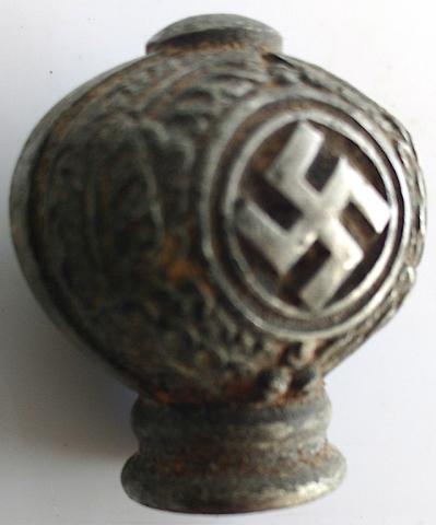 WW2 GERMAN NAZI LUFTWAFFE DRESS DAGGER POMMEL WITH SWASTIKA