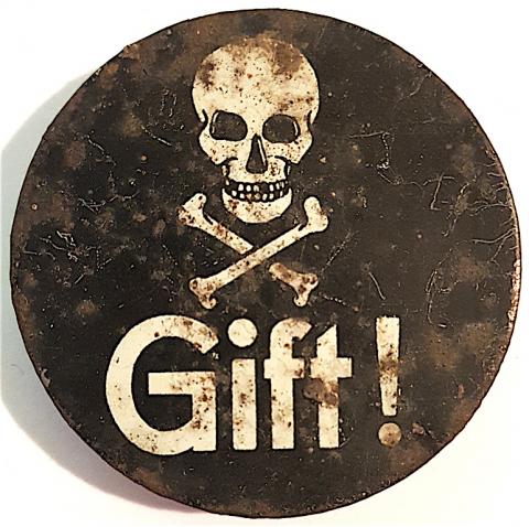 WW2 GERMAN NAZI MEGA RARE ZYKLON B GEGESCH COMPANY GIFT! POISON CANISTER COVER WITH SKULL RELIC