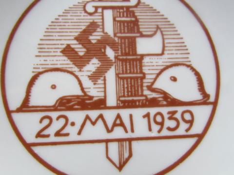 WW2 GERMAN NAZI NICE COMMEMORATIVE PORCELAIN PLATE DISHES 22 MAI 1939 BATTLE RAD WITH SWASTIKA