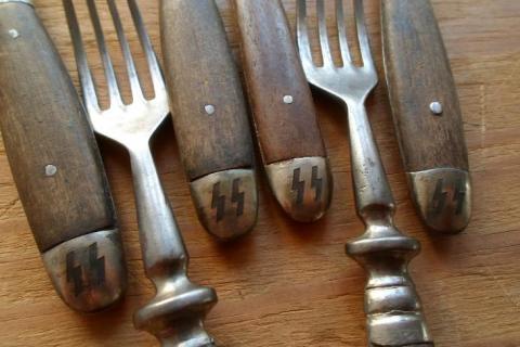 WW2 GERMAN NAZI NICE COMPLETE SET OF 6 WAFFEN SS FORKS WITH SS RUNES SILVERWARE KANTINE FOUND