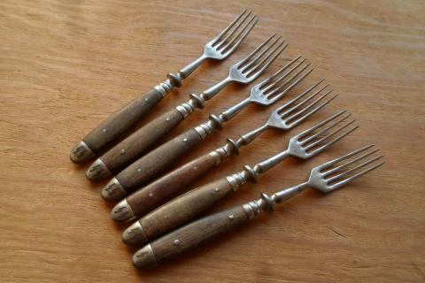 WW2 GERMAN NAZI NICE COMPLETE SET OF 6 WAFFEN SS FORKS WITH SS RUNES SILVERWARE KANTINE FOUND