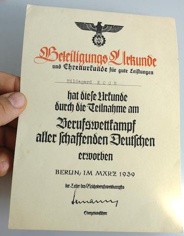 WW2 GERMAN NAZI NICE HITLER YOUTH AWARD DOCUMENT SIGNED AND NAMED, 1939 BETEILIGUNGS-URKUNDE HITLERJUGEND