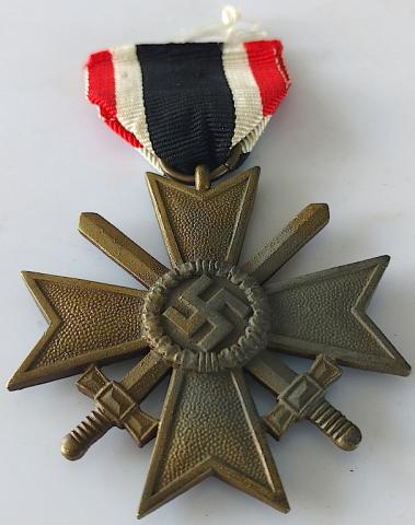 WW2 GERMAN NAZI NICE MERITE OF WAR CROSS MEDAL AWARD WITH SWORDS 2ND CLASS