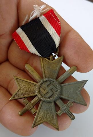 WW2 GERMAN NAZI NICE MERITE OF WAR CROSS MEDAL AWARD WITH SWORDS 2ND CLASS