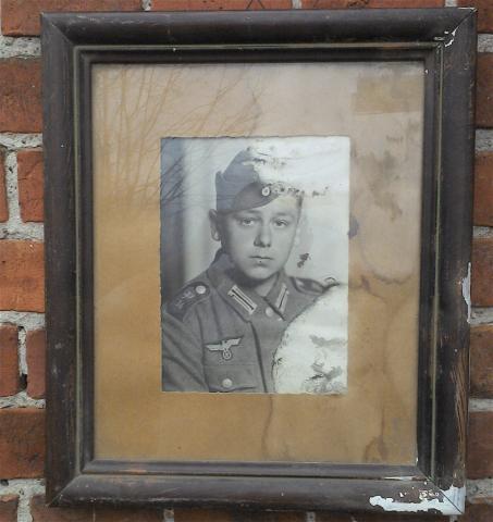 WW2 GERMAN NAZI NICE PANZER GRENADIER 36TH DIVISION YOUNG SOLDIER PHOTO IN PERIOD FRAME