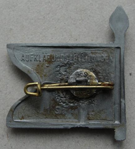 WW2 GERMAN NAZI NICE TINY III REICH FLAG PIN MARKED FROM A WEHRMACHT DIVISION : Aufklarungsabteilungen