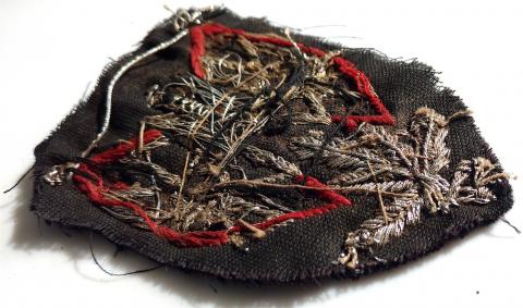 WW2 GERMAN NAZI NICE UNIFORM TUNIC PATCH WITH EAGLE, FLAGS AND SWASTIKA