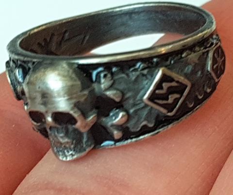 WW2 GERMAN NAZI NICE WAFFEN SS TOTENKOPF RING WITH THE SS RUNES OF THE HONOUR RING (HIMMLER) ON THE INSIDE