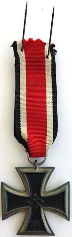 WW2 GERMAN NAZI NICE WORN IRON CROSS SECOND CLASS WITH RIBBON AND PRONGS AWARD