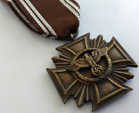 WW2 GERMAN NAZI NSDAP 10 YEARS OF FAITHFUL SERVICES IN THE NAZI PARTY MEDAL AWARD