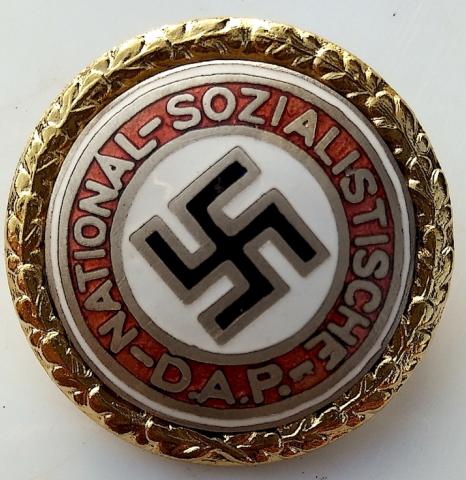 WW2 GERMAN NAZI NSDAP LEADER MEMBERSHIP GOLD BADGE NUMBERED **REPLIKA**