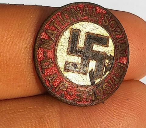 WW2 GERMAN NAZI PARTY RELIC FOUND NSDAP MEMBERSHIP PIN RZM EMANEL