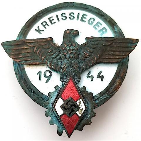  WW2 GERMAN NAZI RARE 1938 KREISSIEGER HITLER YOUTH BADGE MAKER MARKED ON THE BACK