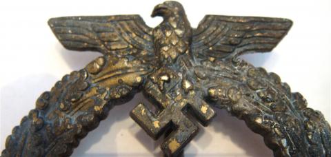 WW2 GERMAN NAZI RARE 2ND PATTERN S-BOAT BADGE MEDAL AWARD MAKER SCHWERIN RELIC FOUND KRIEGSMARINE U-BOAT UBOAT NAVY WW2 GERMAN NAZI RARE 2ND PATTERN S-BOAT BADGE MEDAL AWARD MAKER SCHWERIN RELIC FOUND KRIEGSMARINE U-BOAT UBOAT NAVY