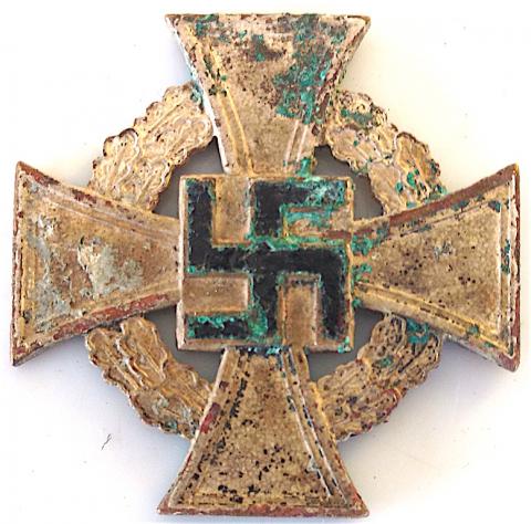 WW2 GERMAN NAZI RARE GOLD FAITHFUL SERVICES IN THE WEHRMACHT MEDAL RELIC FOUND